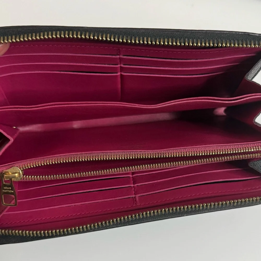 Louis Vuitton Portefeuille Comete Long Bifold Wallet Taurillon